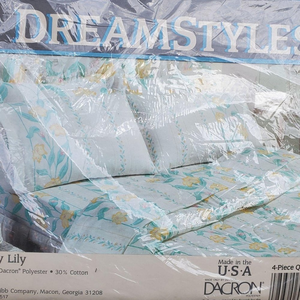 Vintage 80s DREAMSTYLES Floral Day Lily QUEEN Set